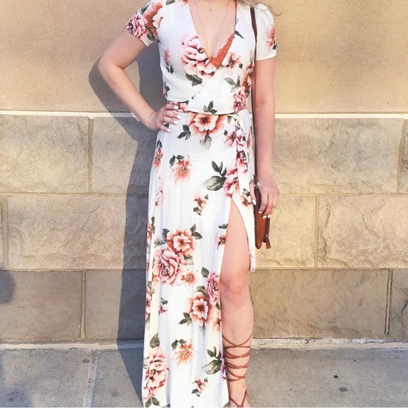 Forever 21 Dresses & Skirts - White Tropical Floral Wrap Skirt and Top Coord Set | Size 2